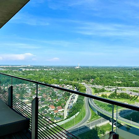 Luxury Penthouse I Rooftop Pool I Self Check-In Wien Exteriör bild