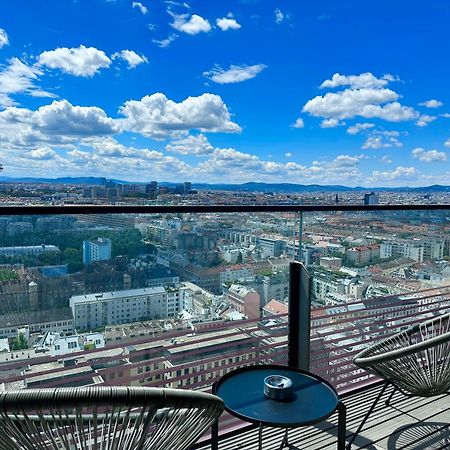 Luxury Penthouse I Rooftop Pool I Self Check-In Wien Exteriör bild