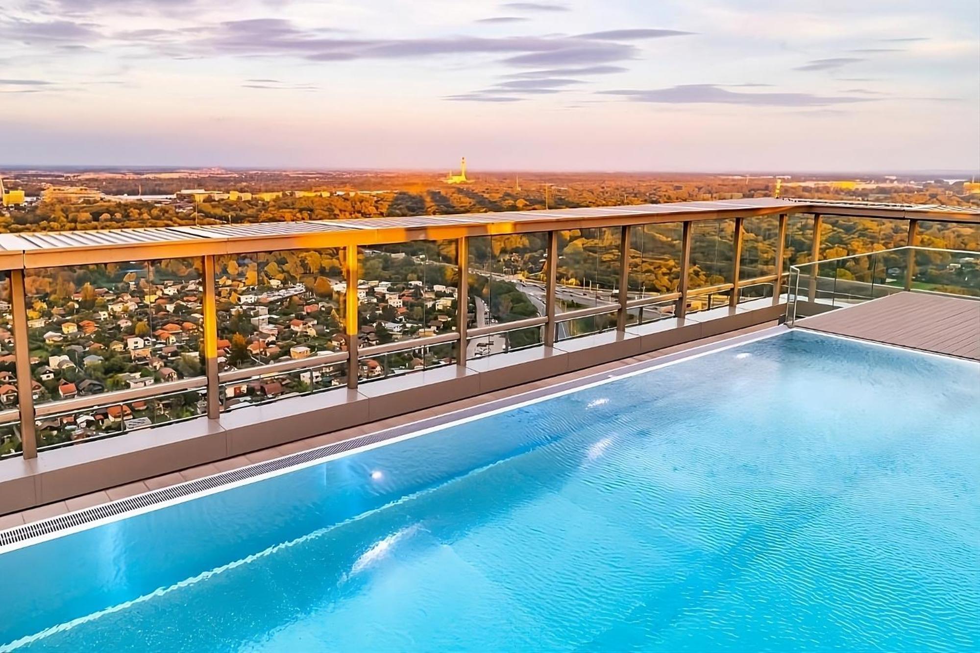Luxury Penthouse I Rooftop Pool I Self Check-In Wien Exteriör bild