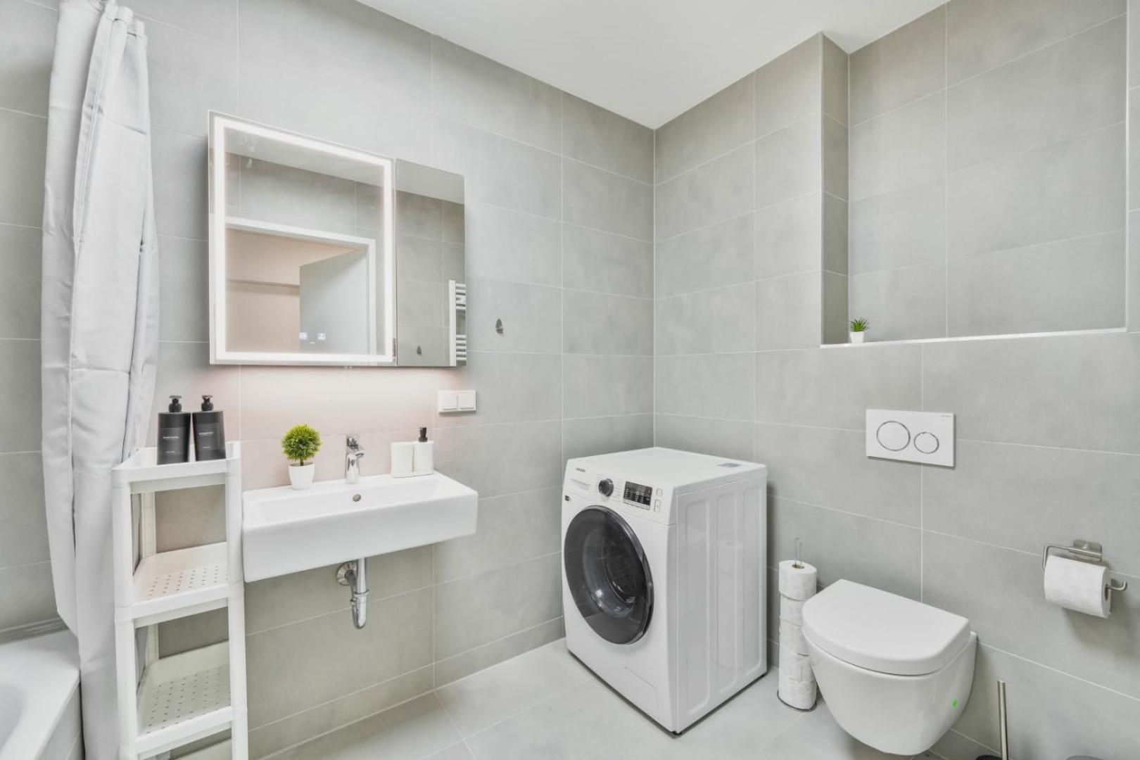 Luxury Penthouse I Rooftop Pool I Self Check-In Wien Exteriör bild